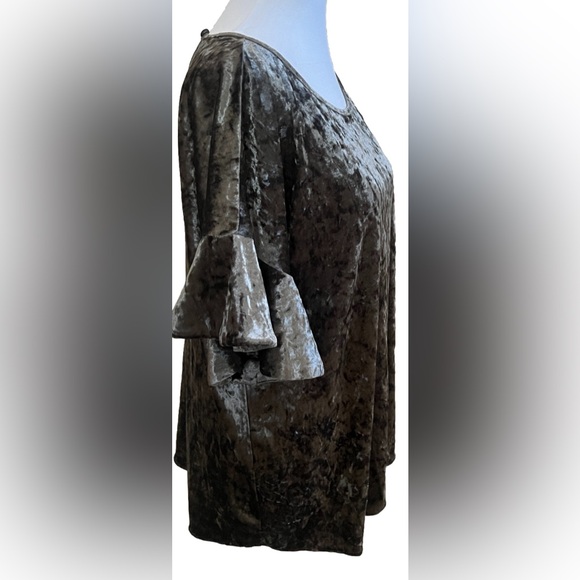 MYSTREE Olive Green Crushed Velvet Blouse Top With Ruffle Sleeves Size Medium - Picture 4 of 7